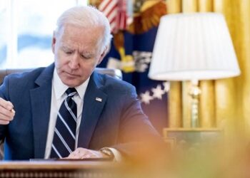 Biden-using-crypto-to-help-Democrats-expert-warns
