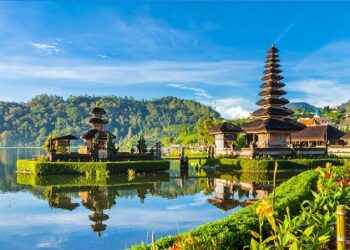 Bali Governor Issues Strong Warning Against Using Cryptocurrencies for Transactions