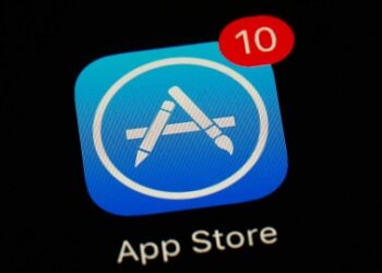 Apple Warns Decentralized Social Media, Damus, to Comply With Guidelines or Face Removal From App Store