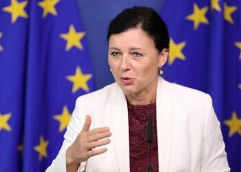 EU Official Demands Clear Labeling of AI-Generated Content to Combat Disinformation and Fake News