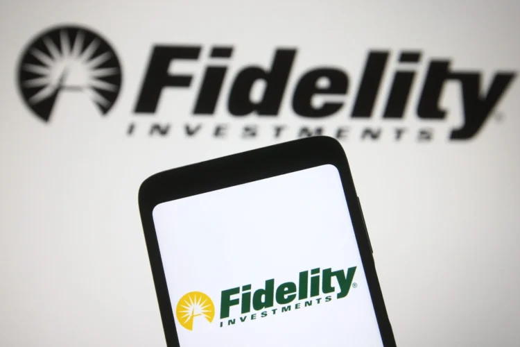 Fidelity's Bitcoin ETF Crosses $1 Billion AUM Following BlackRock's Lead