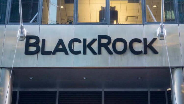 BlackRock's iShares Bitcoin ETF Surpasses 222,000 BTC in Holdings