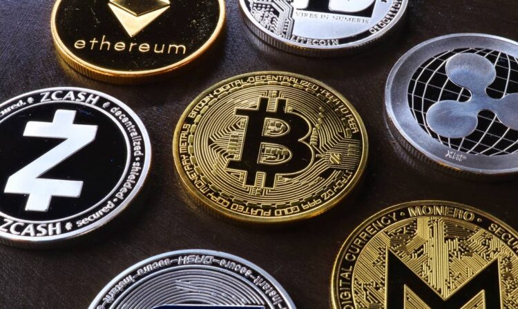 Crypto Analysts Predict Major Altcoin Rally as Market Cap Climbs 15% in Two Weeks