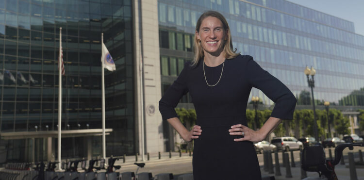 Crypto Community Reacts to Caroline Crenshaw's Renomination as SEC Commissioner