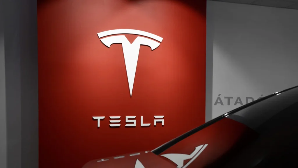 Shareholders Accuse Elon Musk of Diverting Tesla’s Assets to Build His AI Venture, xAI
