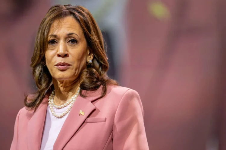 Top Democratic Donors Urge Kamala Harris to Speak at Crypto Conference in October