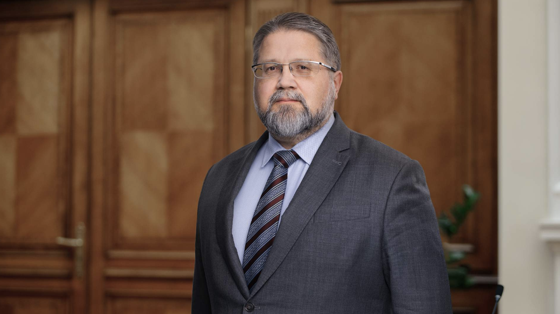 Central Bank deputy director, Alexey Guznov.
