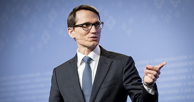 Bitcoin and Ethereum Still Too Volatile for Mainstream Use in Switzerland – SNB Chairman