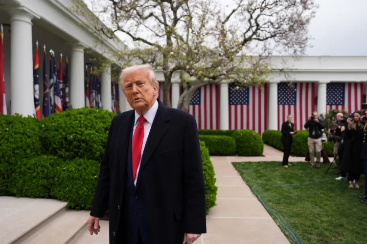 Trump Signals Major Federal Income Tax Cuts Tied to New Tariff Regime