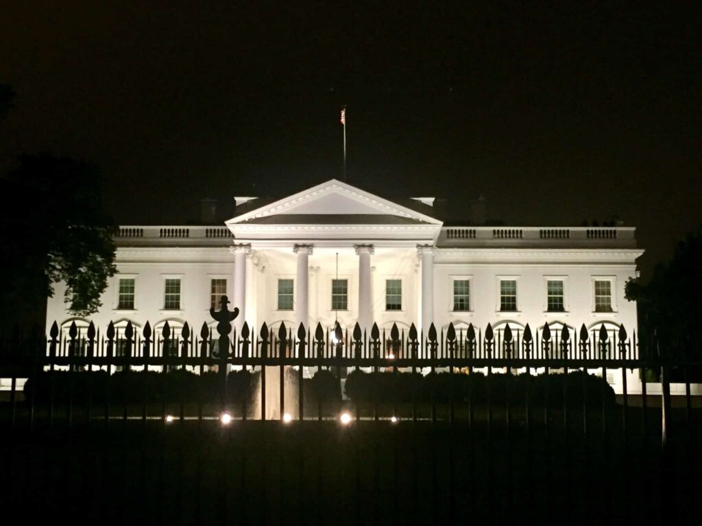 White House Executive Order Targets Banks Over Alleged Political and Crypto Discrimination
