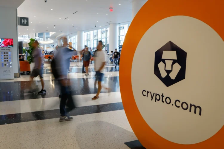 Crypto.com Partners With South Korea’s Travel Wallet to Launch KRW-Based Stablecoin and Co-Branded Card
