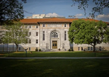 Emory University Doubles Bitcoin ETF Holdings, Expands $52M Stake in Grayscale’s Mini Trust