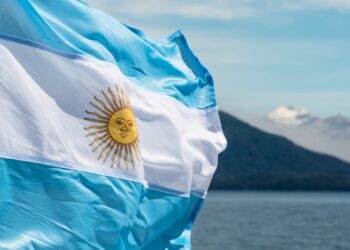 Argentina Considers Allowing Banks to Offer Crypto Services Amid Inflation Pressures