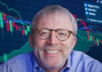 Legendary Trader Peter Brandt Warns Bitcoin Price Could Crash Below $58K