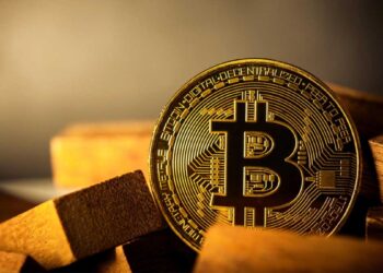 Bitcoin Nears 20,000 ‘100 BTC’ Wallets as Whale Distribution Signals Market Shift