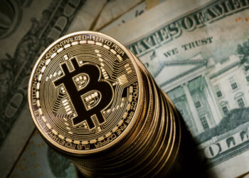 Bitcoin Long-Term Holders Show Early Signs of Stress Amid Market Correction