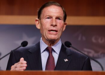 Senator Blumenthal Launches Senate Probe Into Binance Over Alleged $1.7B Sanctions Breach