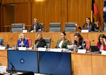 Australia Senate Committee Backs Bill to Regulate Crypto Platforms Under Financial Services Laws