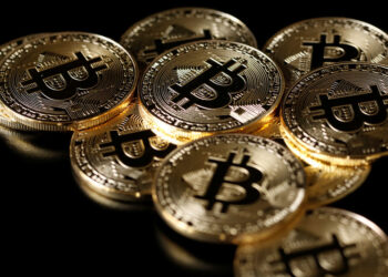 Bitcoin Market Structure Improves, but Profit Signals Remain Weak
