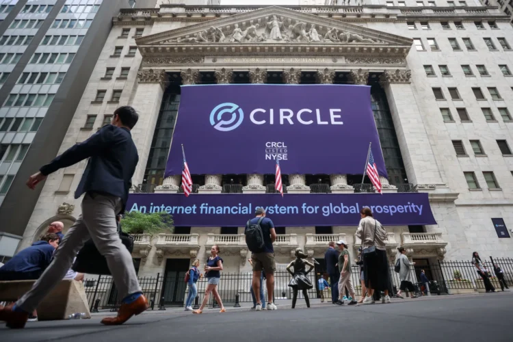 Circle Under Fire as $285M Drift Exploit Exposes Stablecoin Oversight Gaps