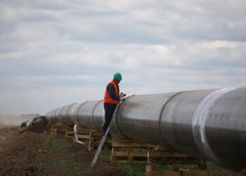 Russia Oil Pipeline Restart Could Unlock $105B for Ukraine, What It Means for Oil and Crypto Markets