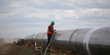 Russia Oil Pipeline Restart Could Unlock $105B for Ukraine, What It Means for Oil and Crypto Markets