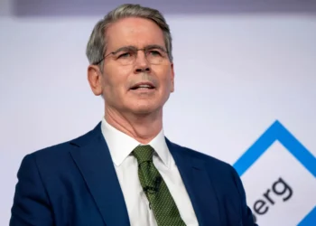 Bessent Rejects CBDC as Debate Over 2030 Ban Fuels Crypto Discussion