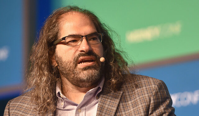 David Schwartz Warns XRP Holders Over Rising Fake Airdrop and Reward Scams