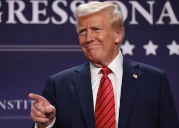 Trump Renews Crypto Push as CLARITY Act Faces Political Pressure