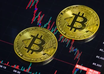 Bitcoin Drops to $73K as Coinbase Price Difference Shows Stronger Selling Pressure