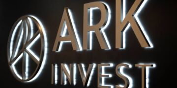 Ark Invest Buys $32.5M in SpaceX Shares After Sharp Drop