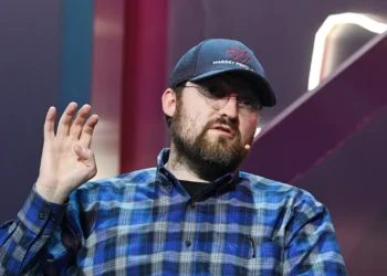 Charles Hoskinson Tests Smart Contract to Recover Lost Cardano Wallets