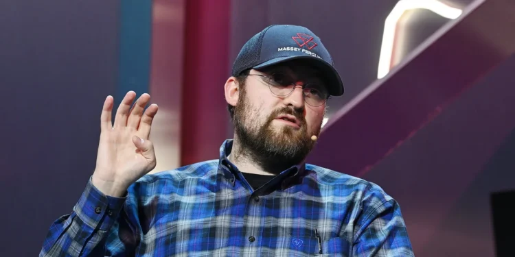 Charles Hoskinson Tests Smart Contract to Recover Lost Cardano Wallets