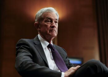 Jerome Powell Warns Political Pressure on Fed Could Undermine Market Confidence