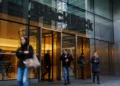 BlackRock Launches Nasdaq-100 ETF as AI Stocks Keep Drawing Investors