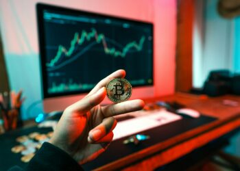 Crypto Trader Loses Nearly $2 Million After DeFi Swap Routes Through Low-Liquidity Pool