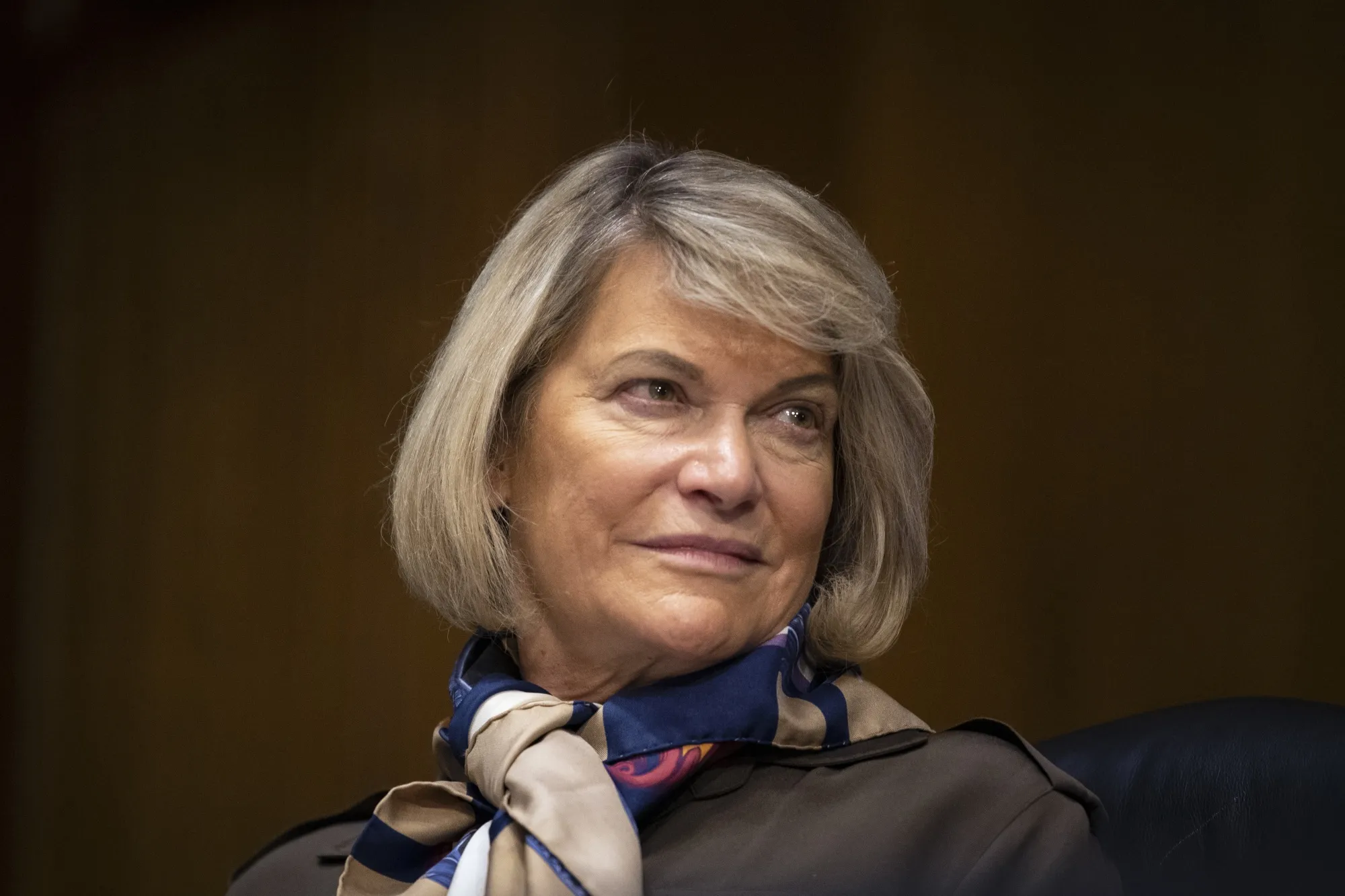 Senator Lummis Defends CLARITY Act Against Warren’s Criticism Over Crypto Crime Concern