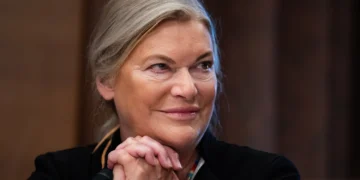 Cynthia Lummis Blames Democrats for Clarity Act Delays, but the White House Has Stalled Too Cynthia Lummis Blames Democrats for Clarity Act Delays, but the White House Has Stalled Too